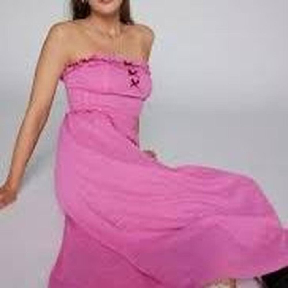 Urban Outfitters (Kimchi Blue) Ammie Eyelet Strapless Midi Dress